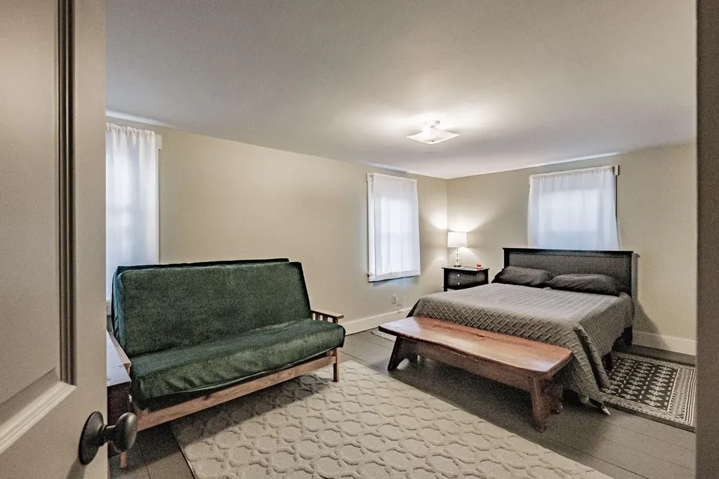 7 Old Union Road Washington ME 04574