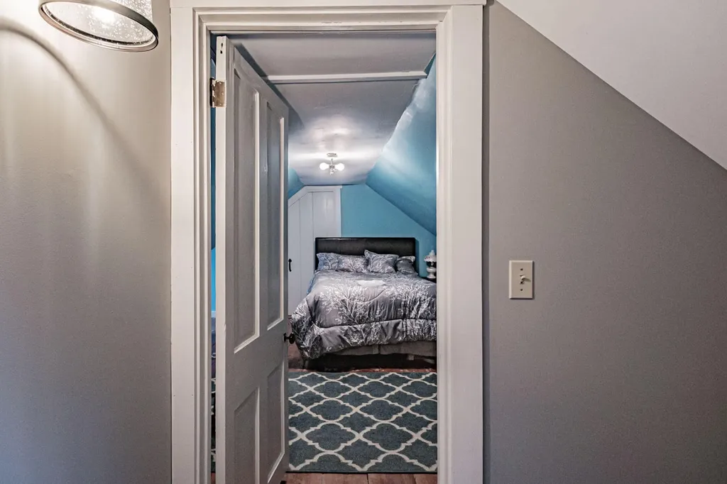 7 Old Union Road Washington ME 04574
