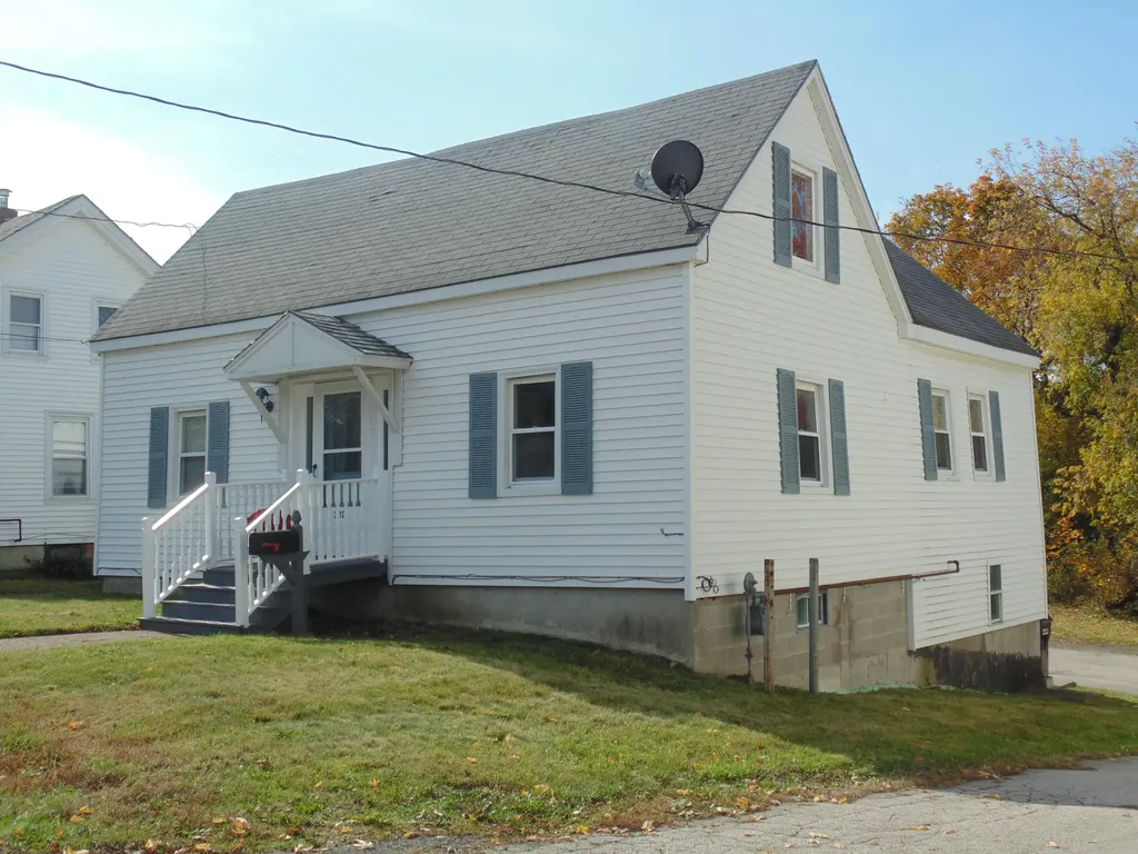 322 Grove Street Bangor ME 04401