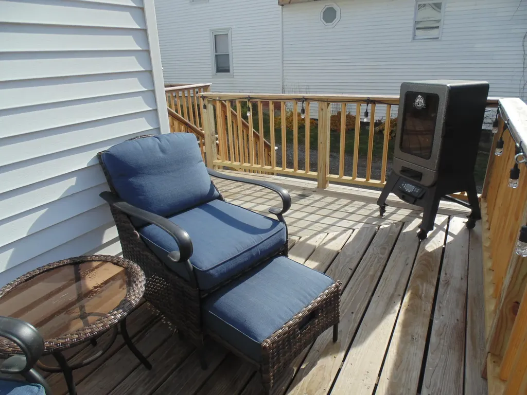 322 Grove Street Bangor ME 04401