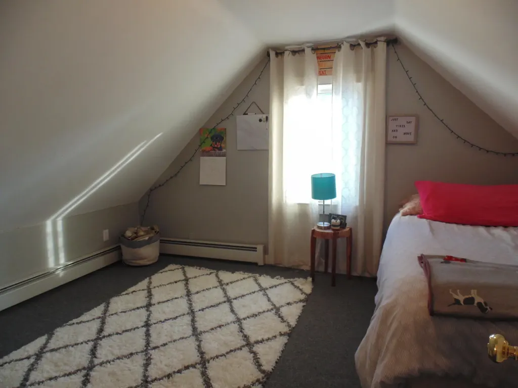 322 Grove Street Bangor ME 04401