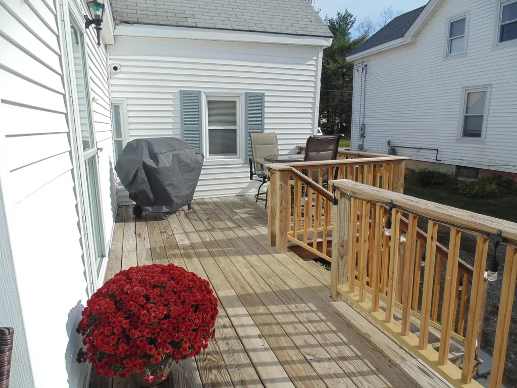 322 Grove Street Bangor ME 04401