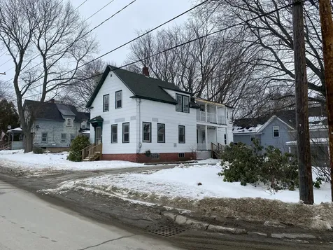 17 Drummond Avenue Waterville ME 04901