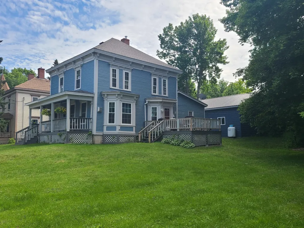 7 Boardman Street Calais ME 04619