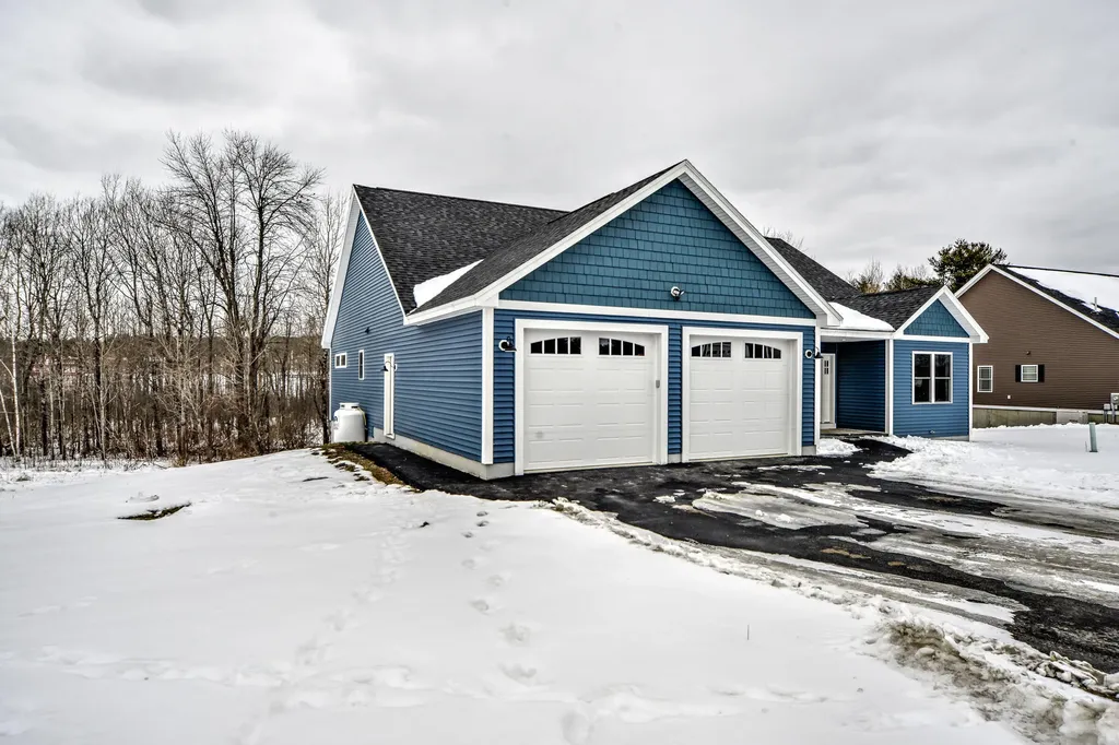 92 Fieldstone Drive Augusta ME 04330