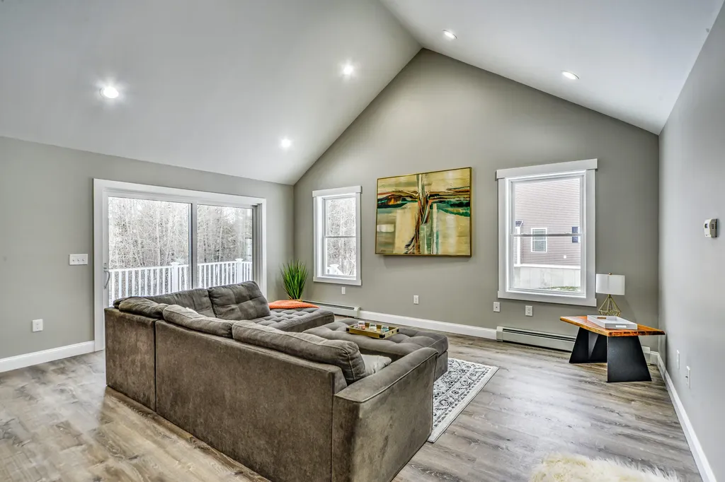 92 Fieldstone Drive Augusta ME 04330