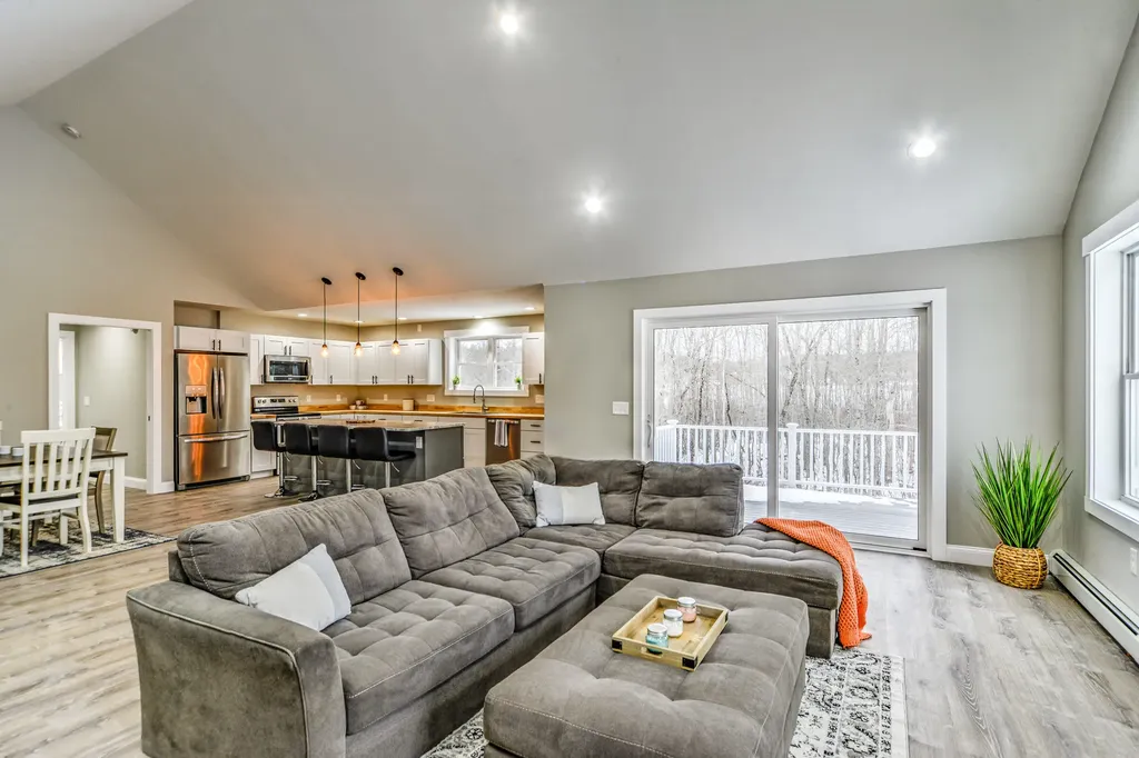 92 Fieldstone Drive Augusta ME 04330