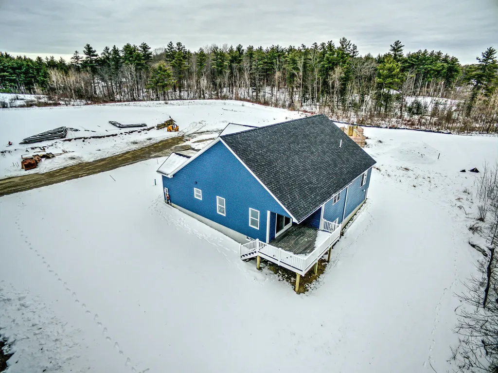 92 Fieldstone Drive Augusta ME 04330