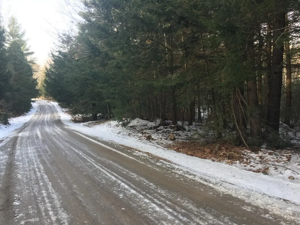 Lot 5 Wentworth Cove Road West Gardiner ME 04345