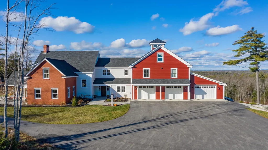Pownal ME 04096