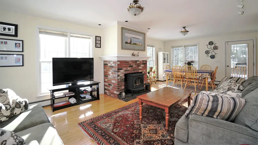 1 Twin Pond Road Topsham ME 04086