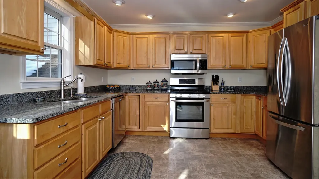 1 Twin Pond Road Topsham ME 04086