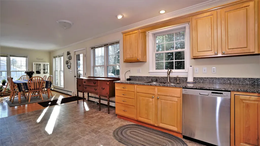 1 Twin Pond Road Topsham ME 04086