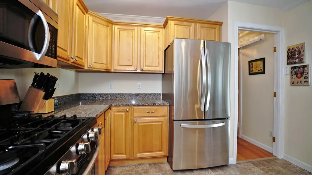 1 Twin Pond Road Topsham ME 04086