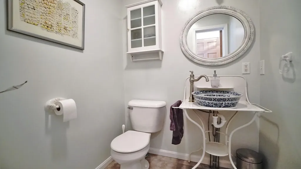 1 Twin Pond Road Topsham ME 04086