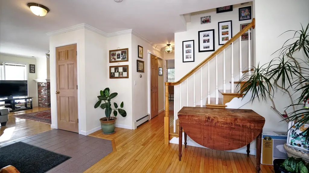 1 Twin Pond Road Topsham ME 04086