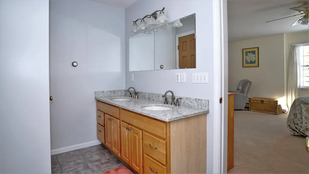 1 Twin Pond Road Topsham ME 04086