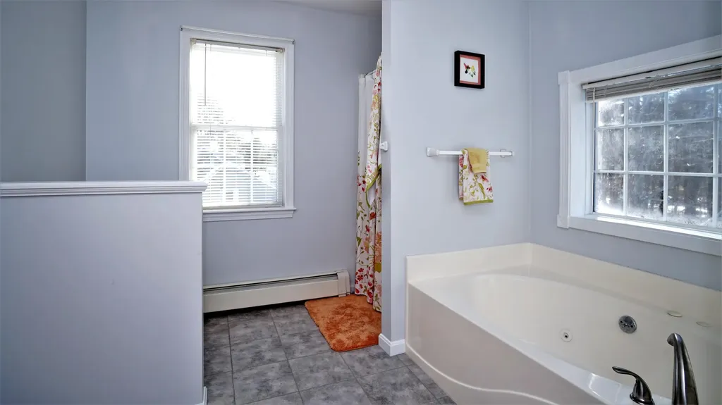 1 Twin Pond Road Topsham ME 04086