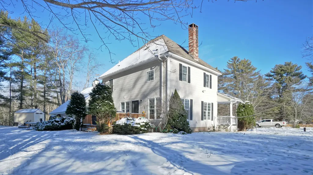 1 Twin Pond Road Topsham ME 04086