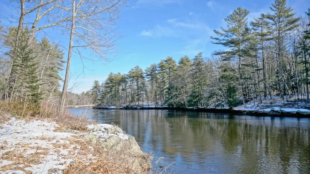 1 Twin Pond Road Topsham ME 04086
