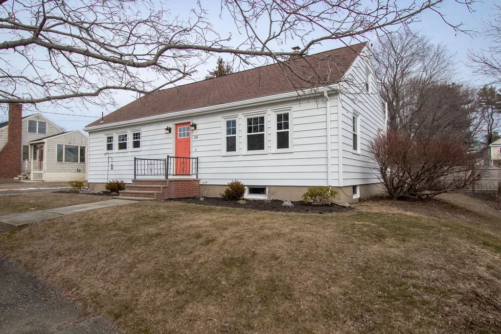 28 Sterling Avenue South Portland ME 04106