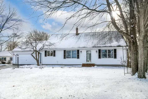 5 Val Terrace Scarborough ME 04074