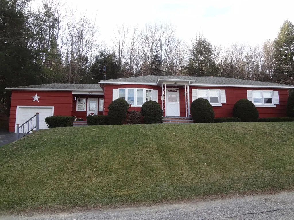 679 Penobscot Street Rumford ME 04276