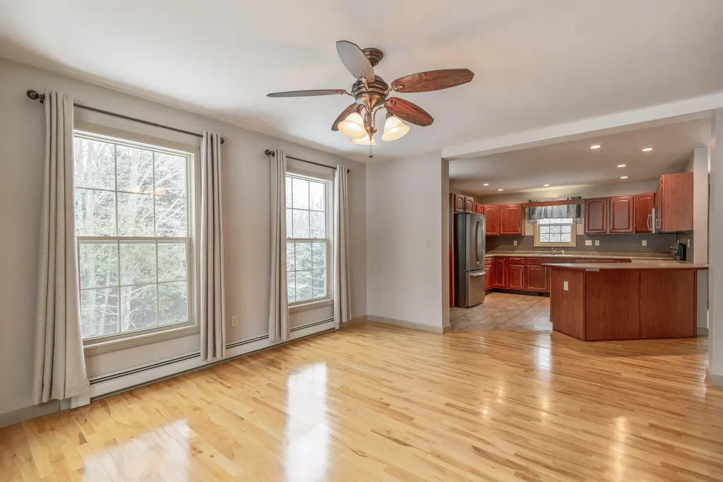 26 Borskis Way Wiscasset ME 04578