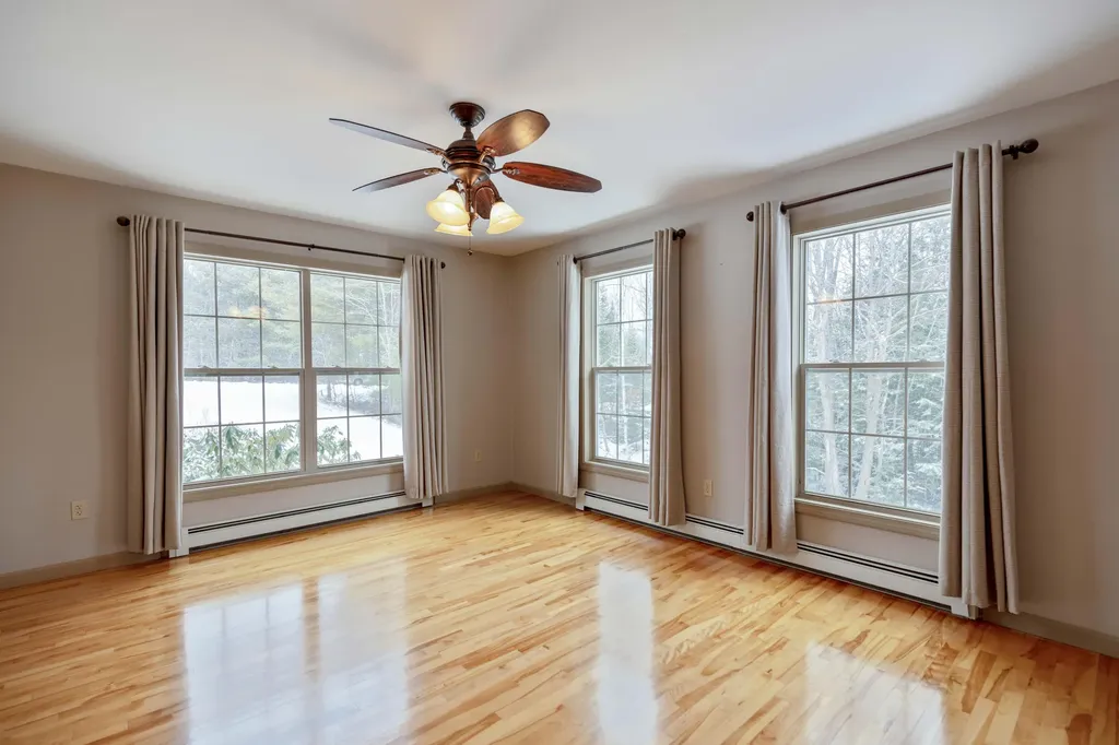 26 Borskis Way Wiscasset ME 04578