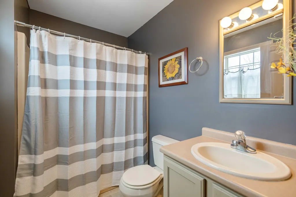 26 Borskis Way Wiscasset ME 04578