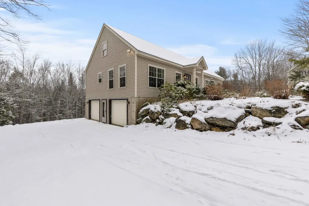 26 Borskis Way Wiscasset ME 04578