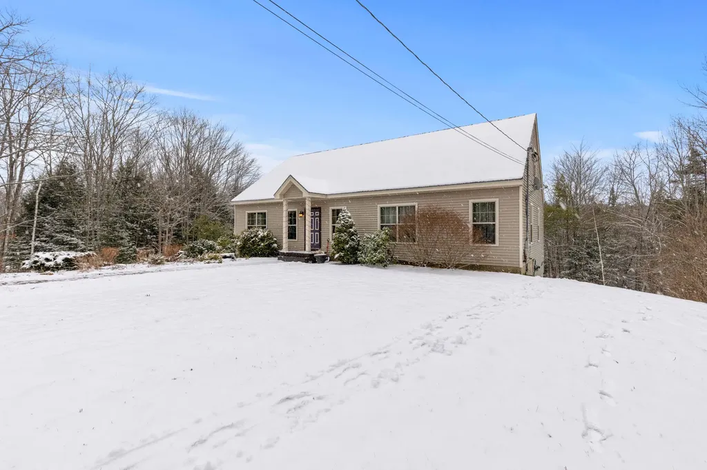 26 Borskis Way Wiscasset ME 04578