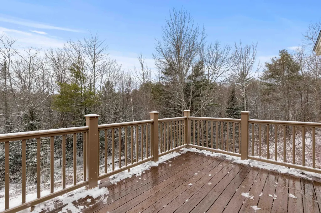 26 Borskis Way Wiscasset ME 04578