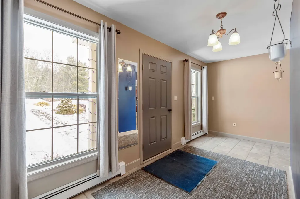 26 Borskis Way Wiscasset ME 04578