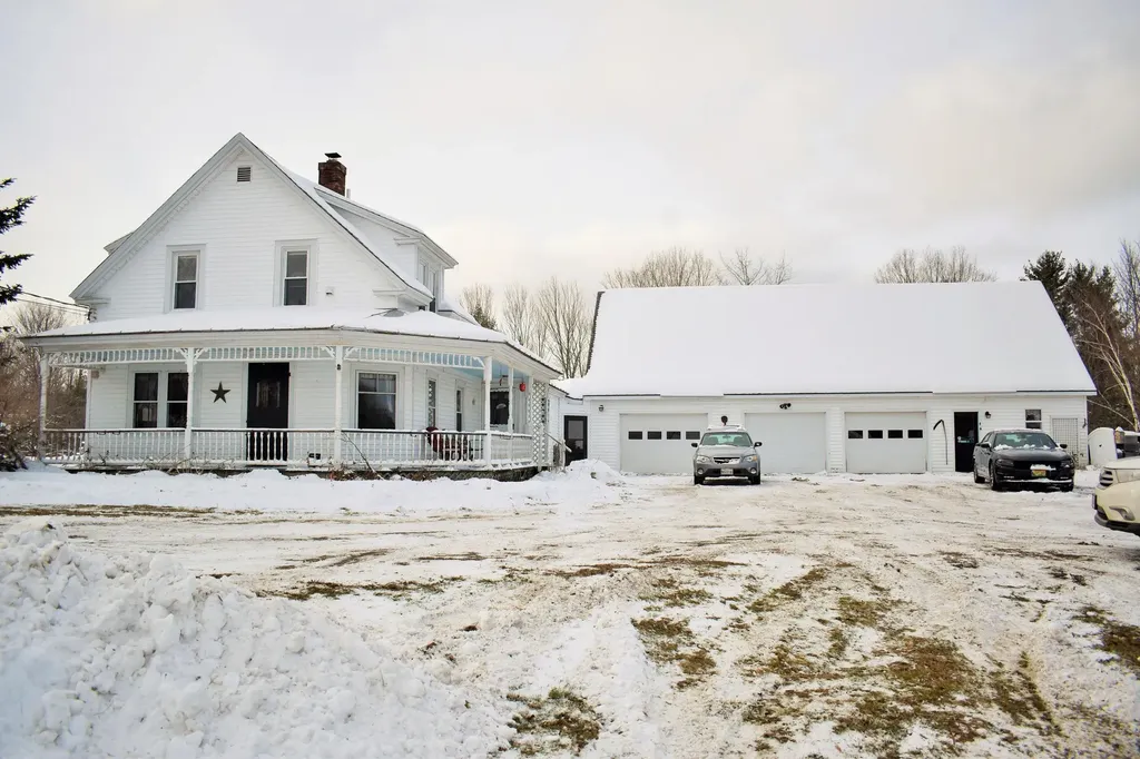 234 Dexter Road Saint Albans ME 04971