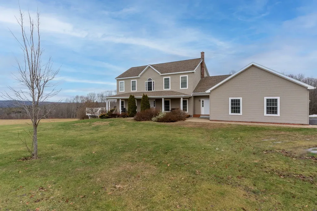 559 Center Minot Hill Road Minot ME 04258