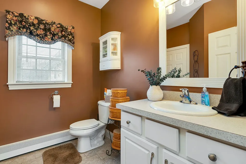 559 Center Minot Hill Road Minot ME 04258