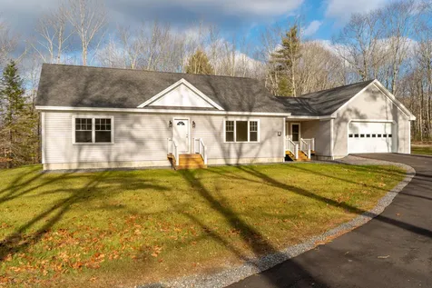 26 My Way Boothbay ME 04537