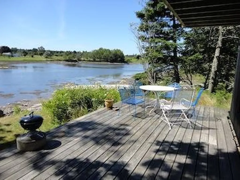 75 Ann's Point Road Tremont ME 04653