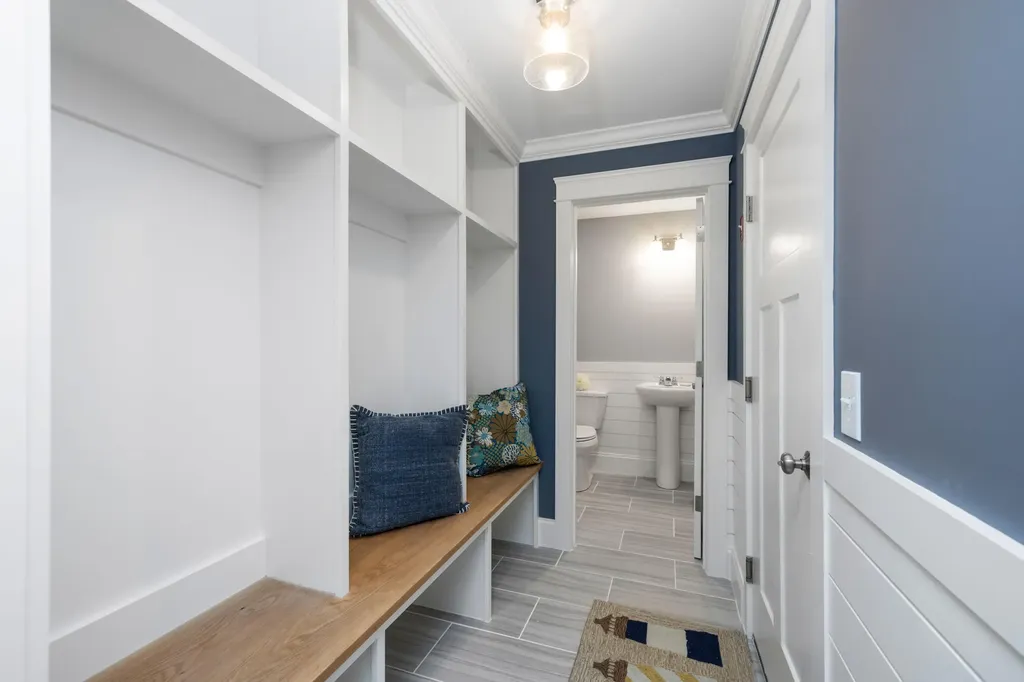 23 Webhannet Place Kennebunk ME 04043