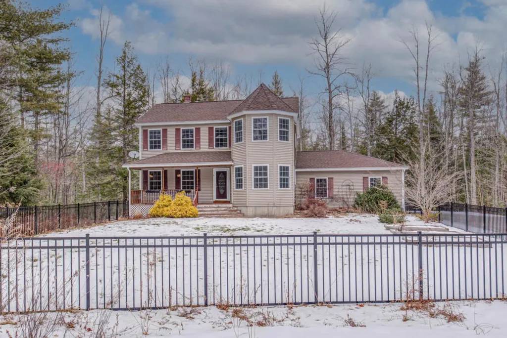 5 Zachary Lane Saco ME 04072
