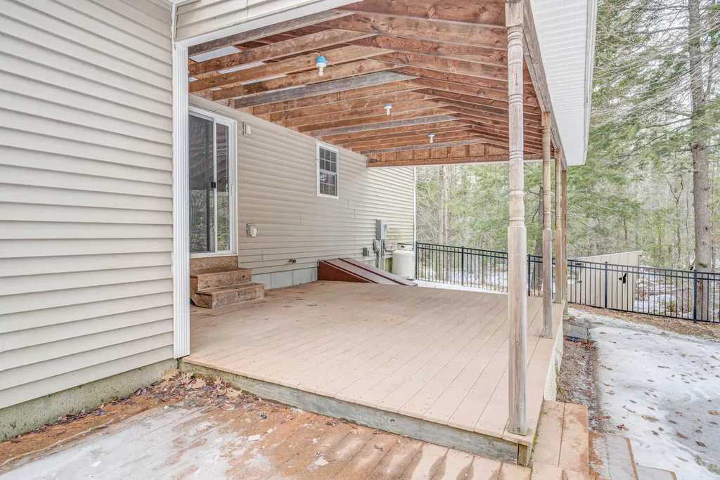 5 Zachary Lane Saco ME 04072
