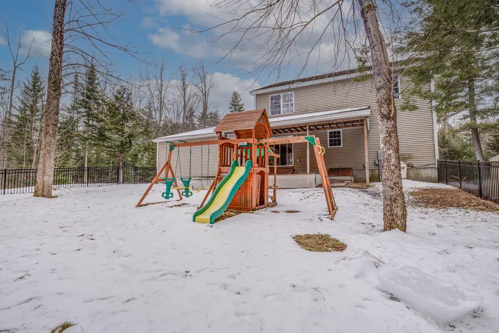 5 Zachary Lane Saco ME 04072