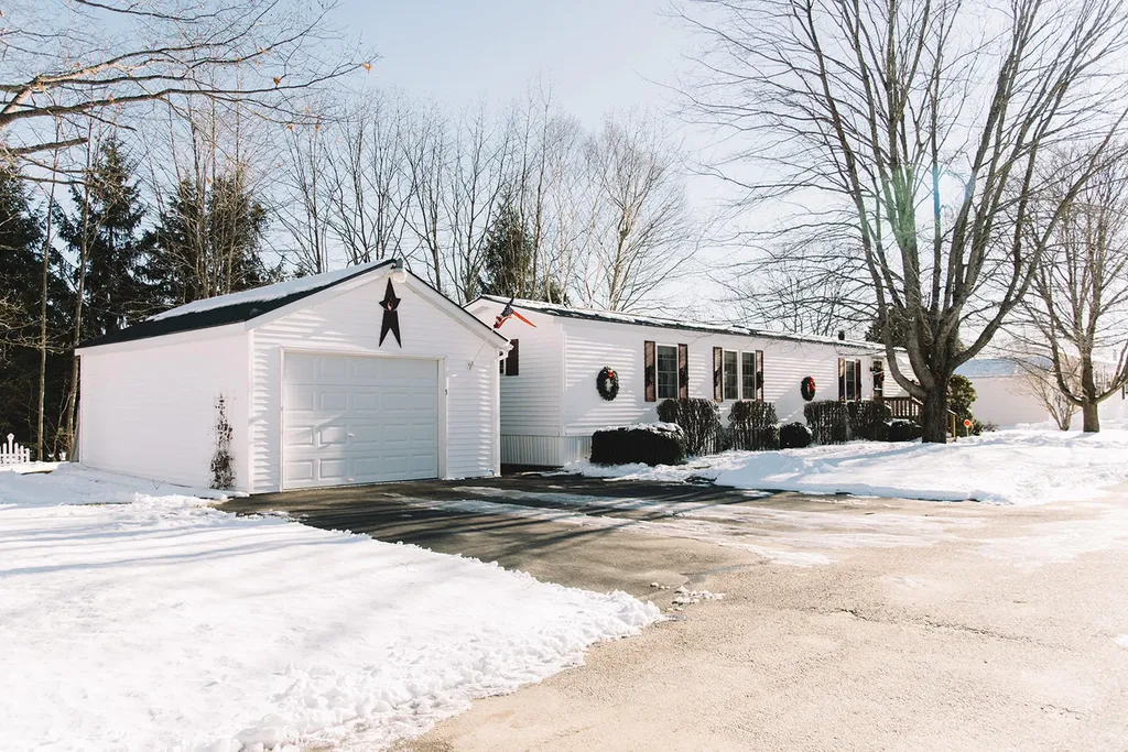 3 Juniper Drive Norway ME 04268