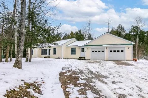42 Lilac Lane Casco ME 04015