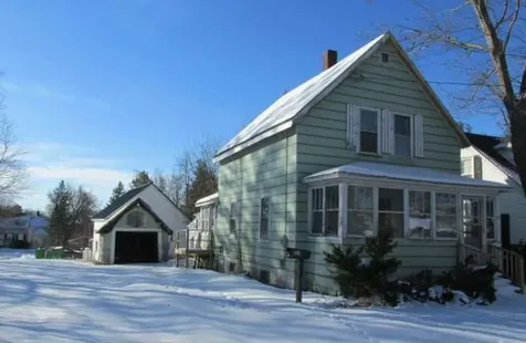 22 Pleasantdale Avenue Waterville ME 04901