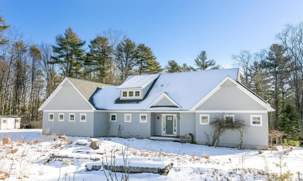 45 Sherwood Drive Freeport ME 04032