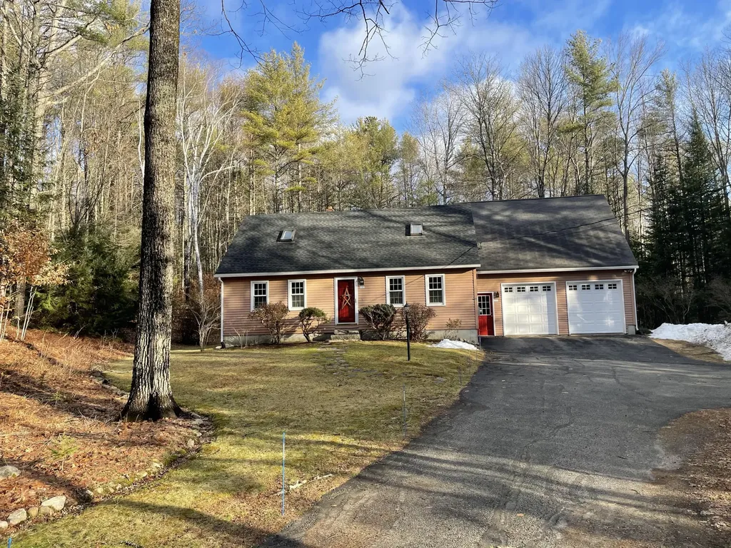 111 Dow Road Standish ME 04084