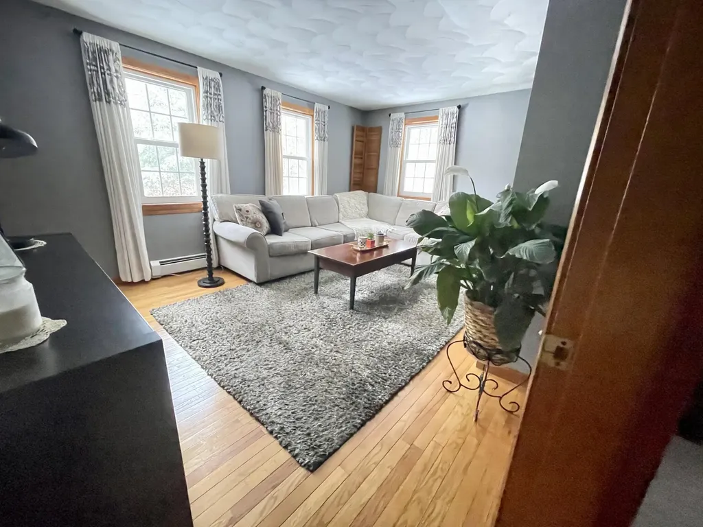 111 Dow Road Standish ME 04084