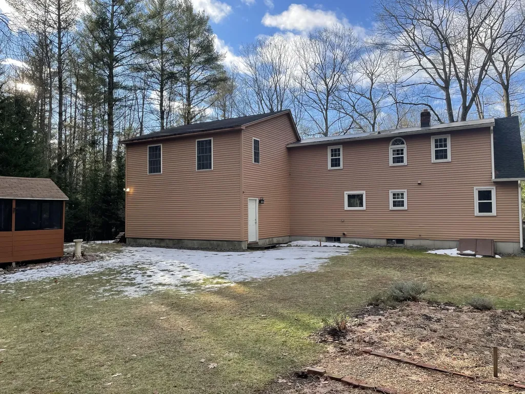 111 Dow Road Standish ME 04084